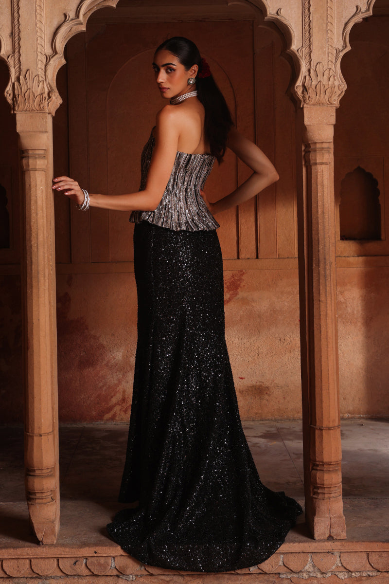 Black beauty fish cut corset set