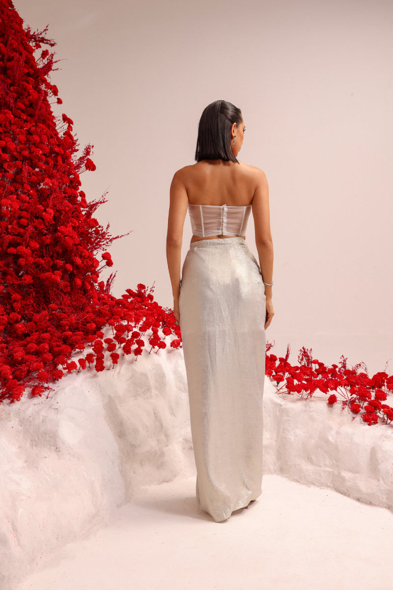 Snowhite corset saree