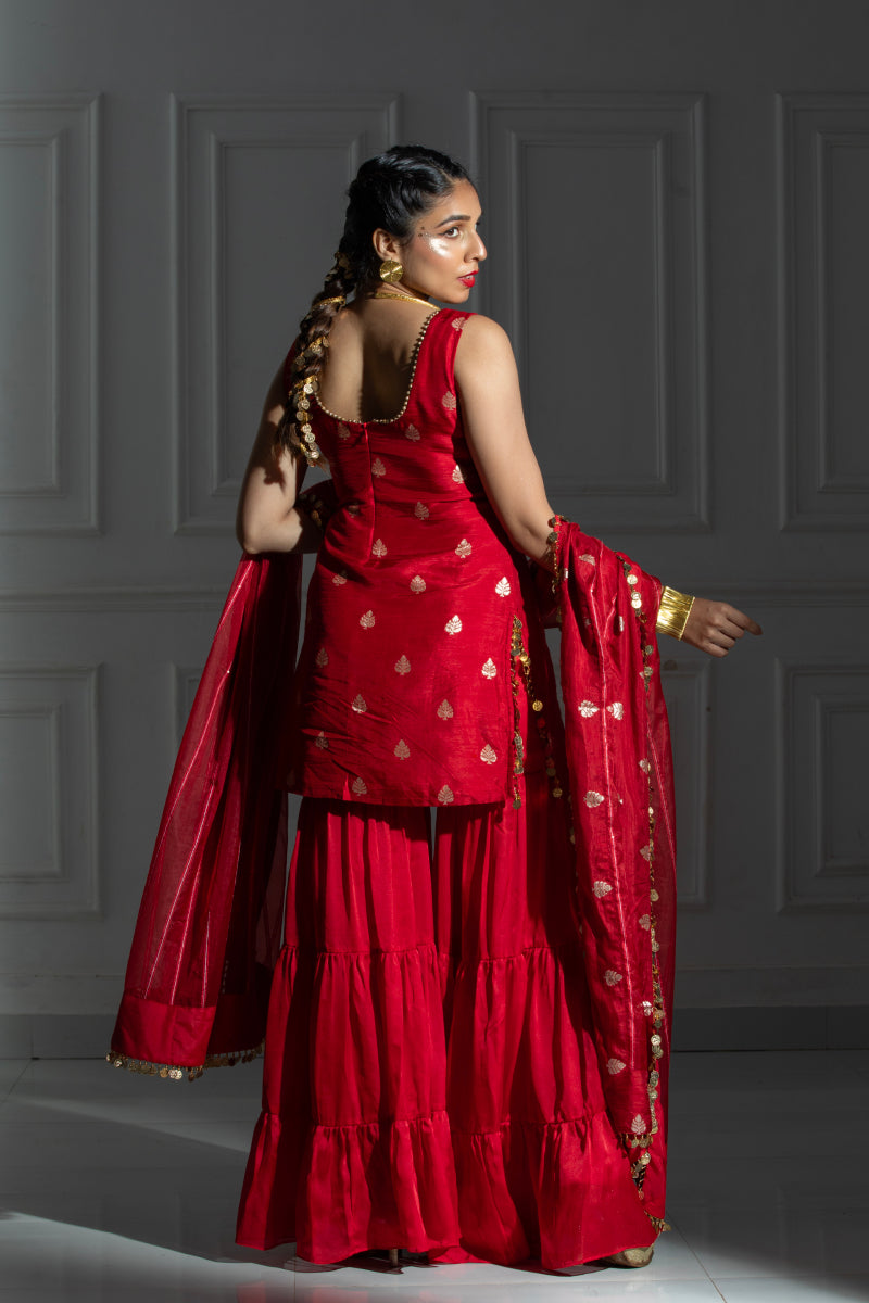 Rose red lehenga with sleevless long kurta & dupatta