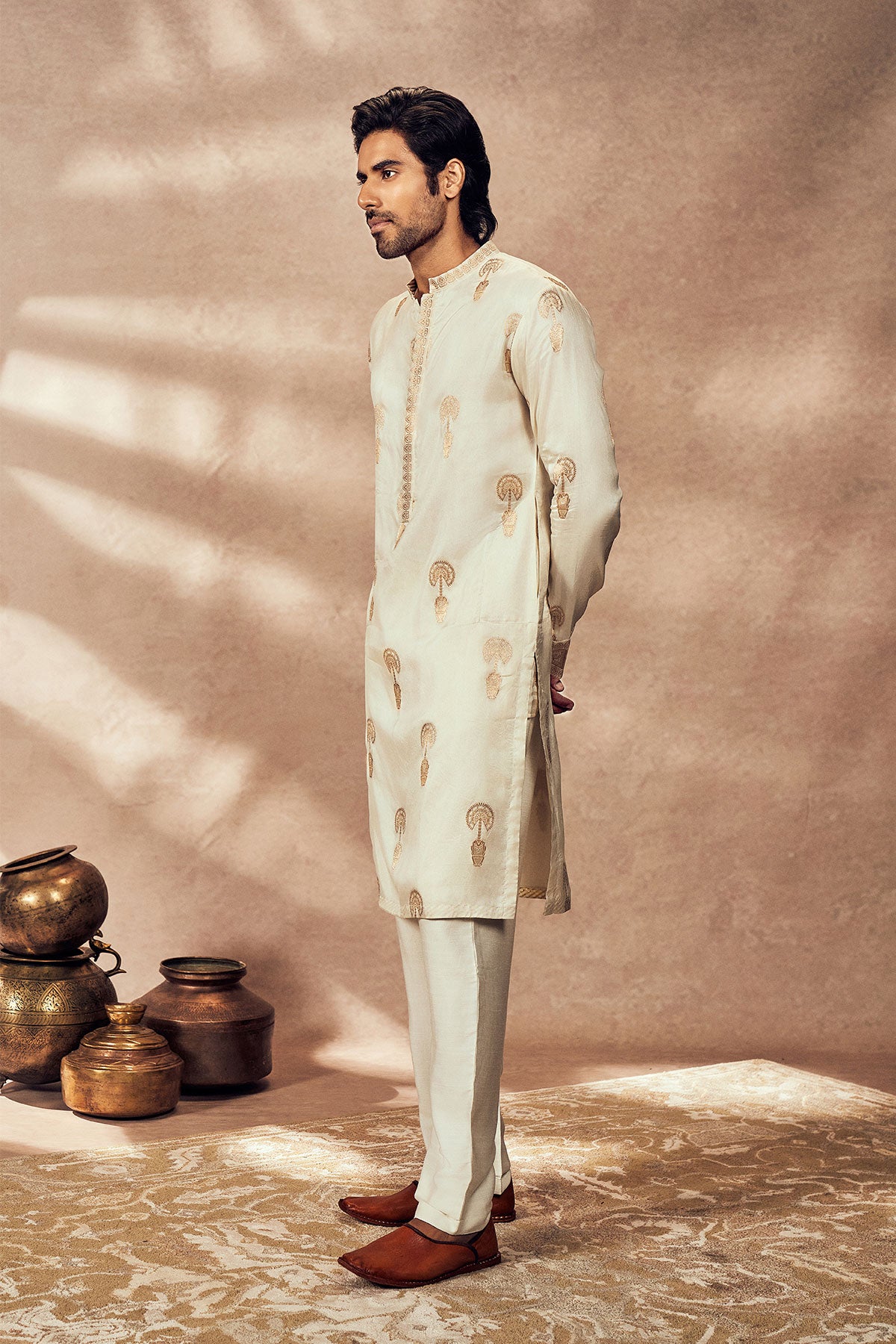 Ivory Traveller'S Palm Jacquard Kurta Set