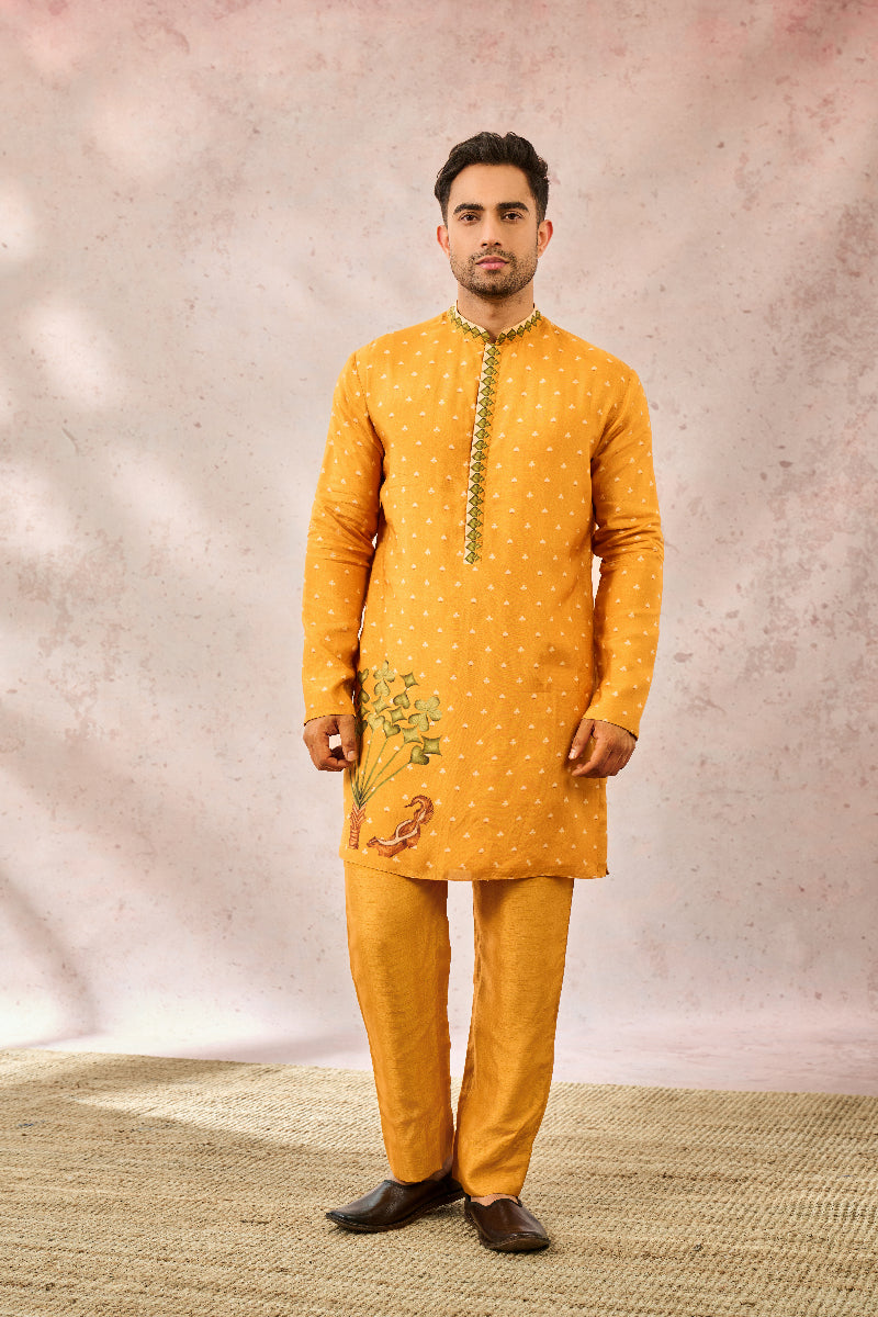 YELLOW SPADE BLOSSOM KURTA SET