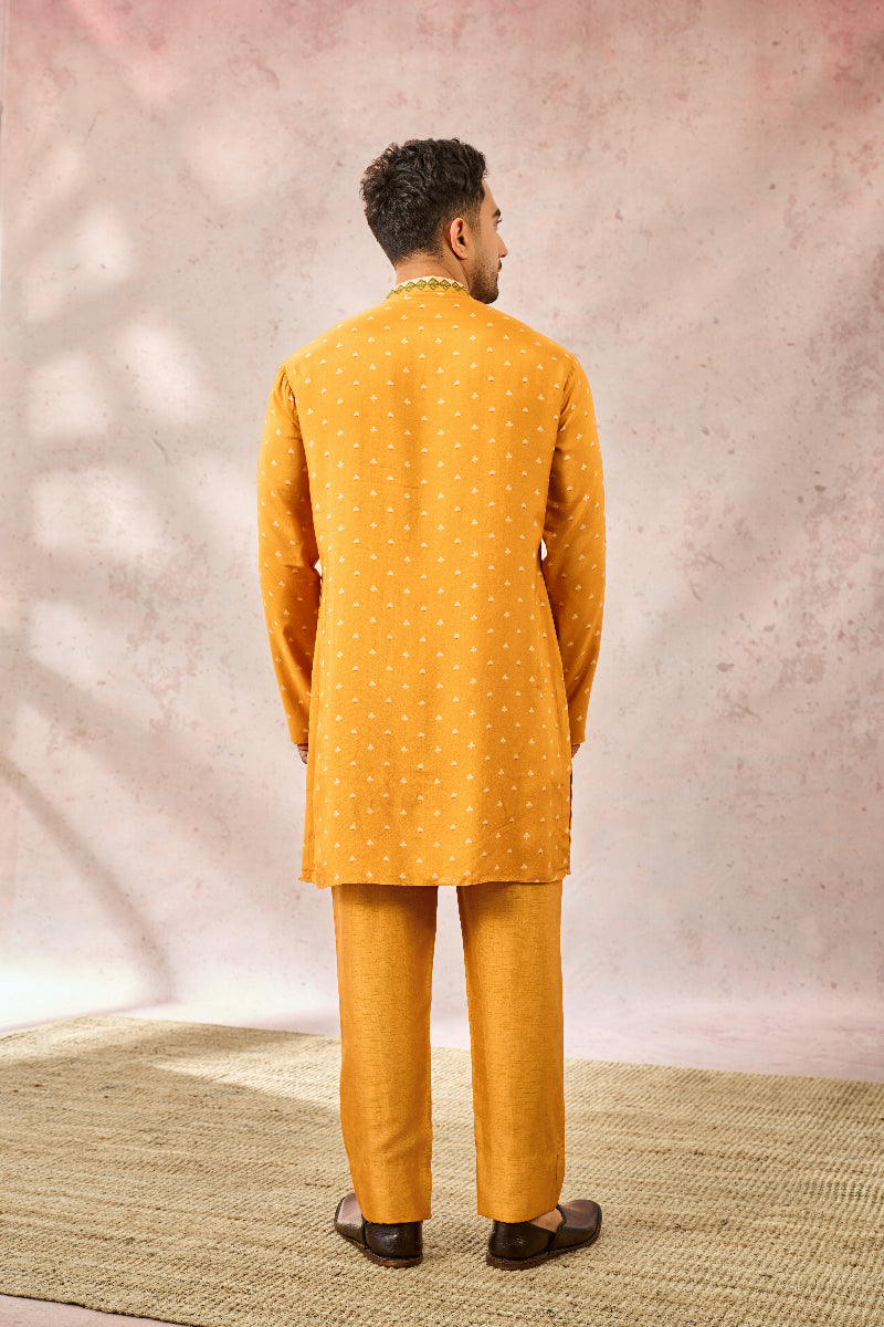 YELLOW SPADE BLOSSOM KURTA SET