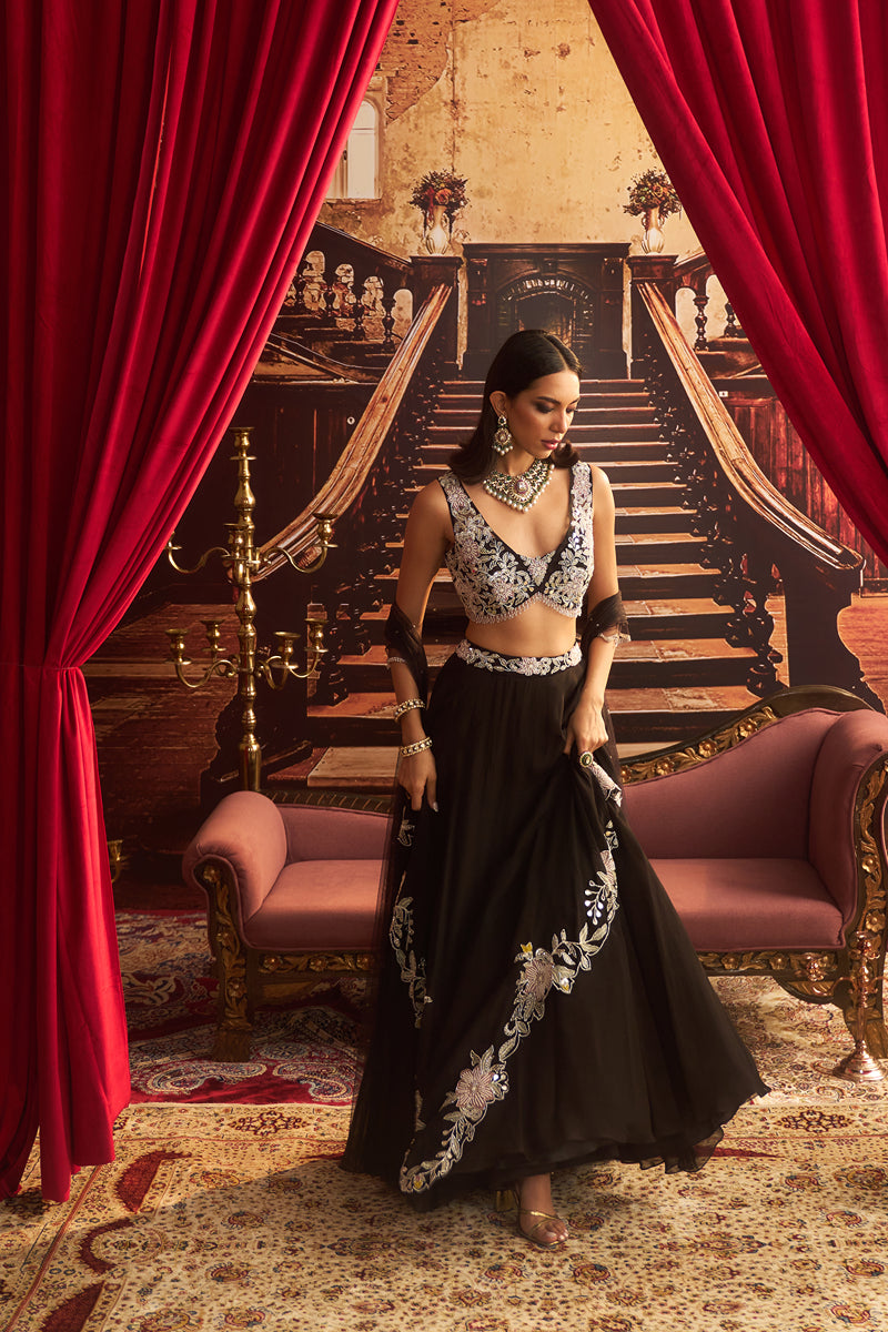 MALAIKA LEHENGA