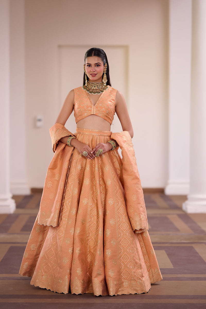 SAFAA MOTICHOOR LADOO LEHENGA