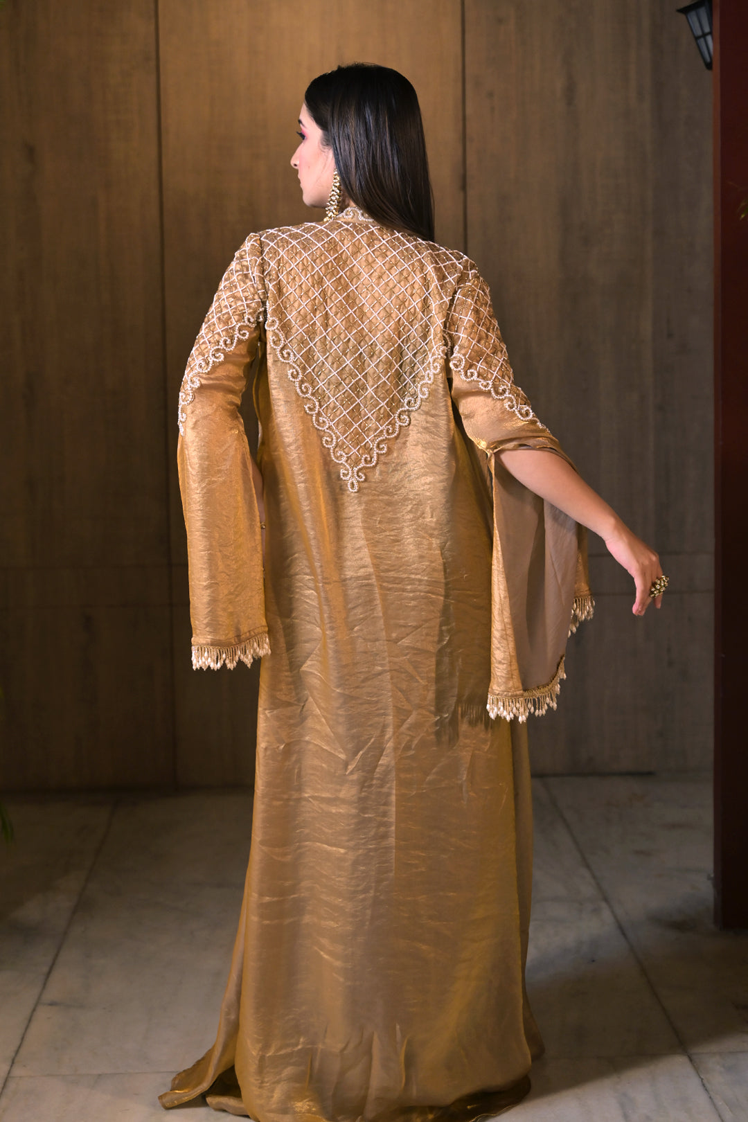 Mrinali Cape Set