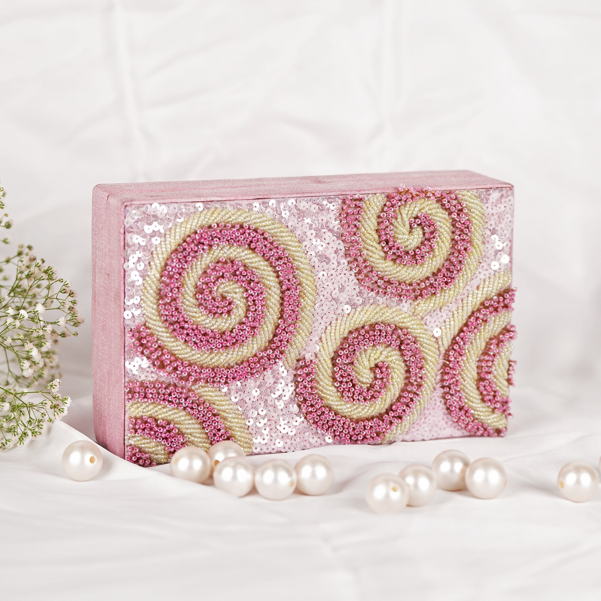 Colorblock Spiral Clutch