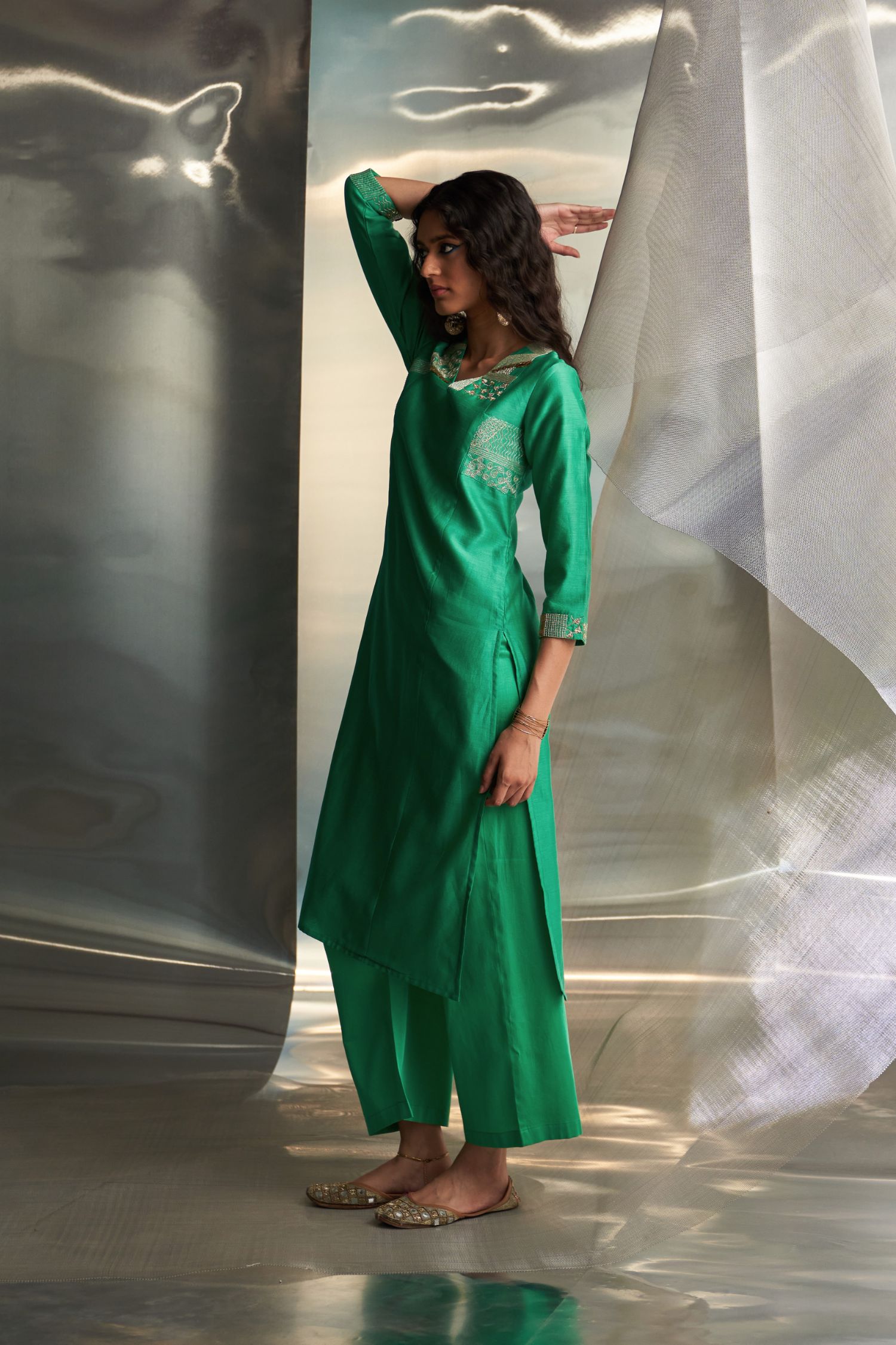 Mis'R Embroidered Straight Kurta Set
