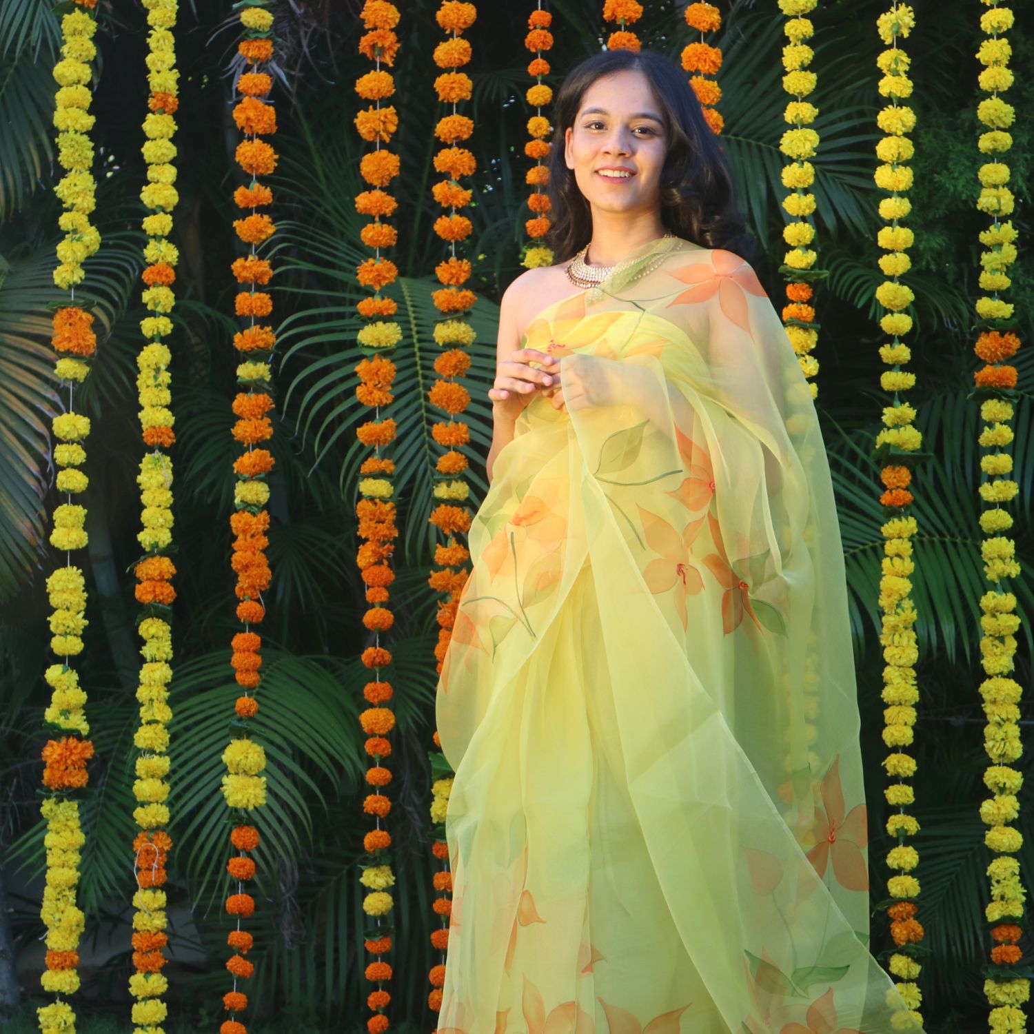 Full Daisies Saree In Yellow