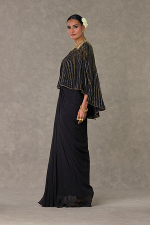 Black 'Neel-Kamal' Cape Set- side view
