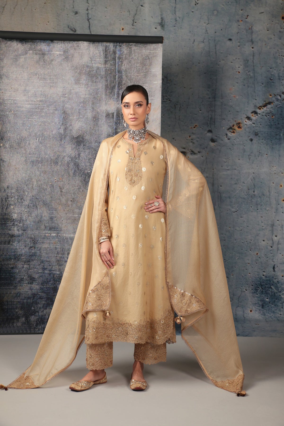 Mehrang Ivory Farshi Kurta Set