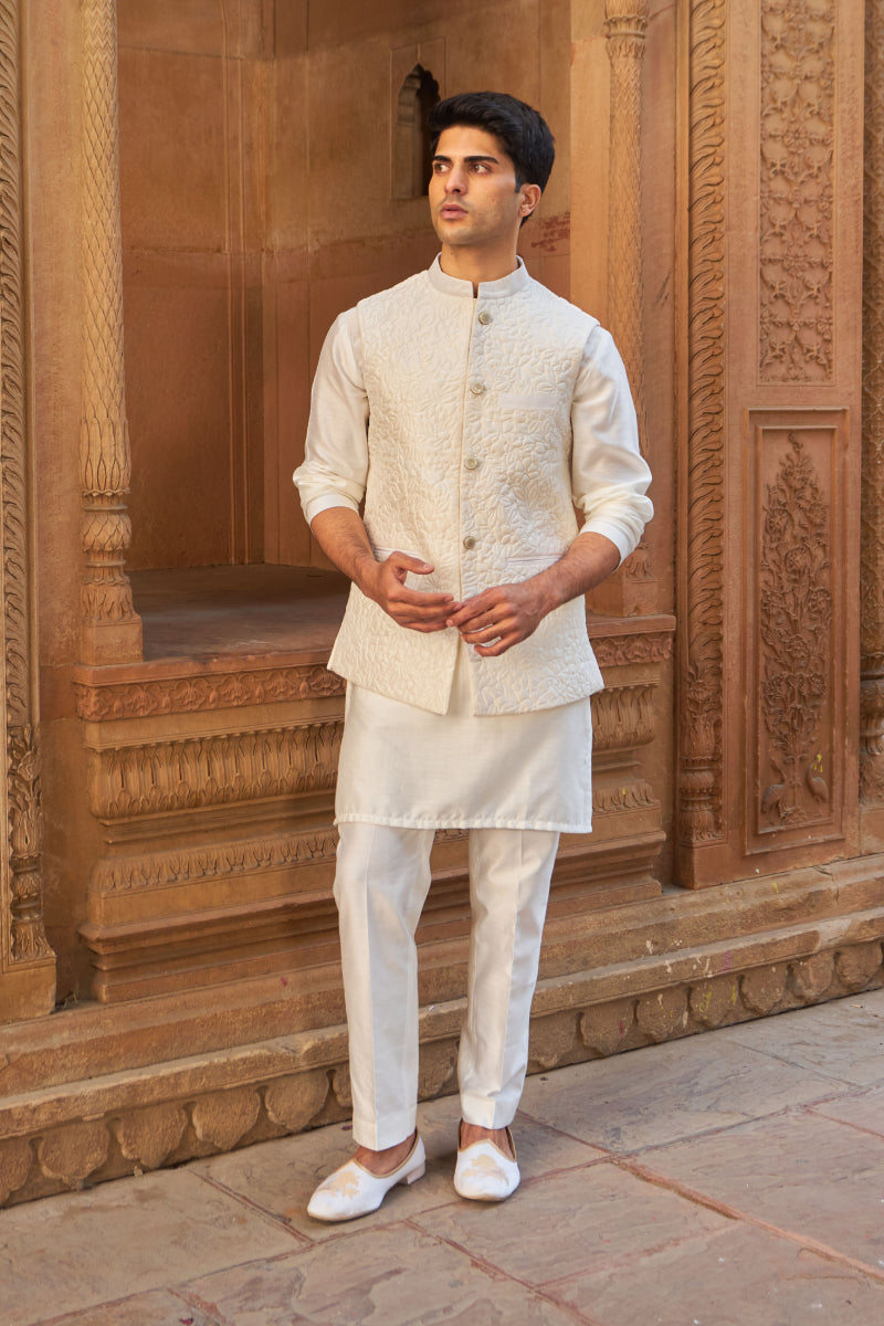Quiltted Bandi With Kurta Set