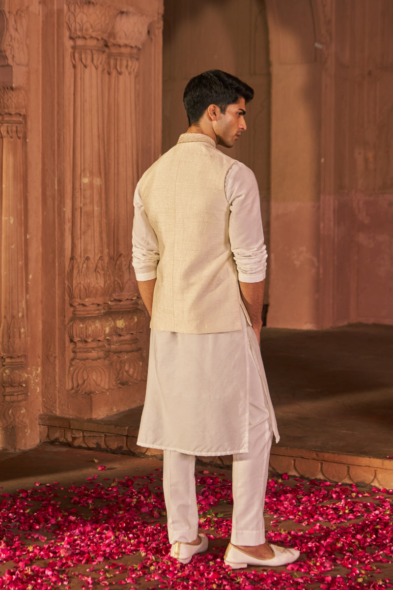 Quiltted Bandi With Kurta Set