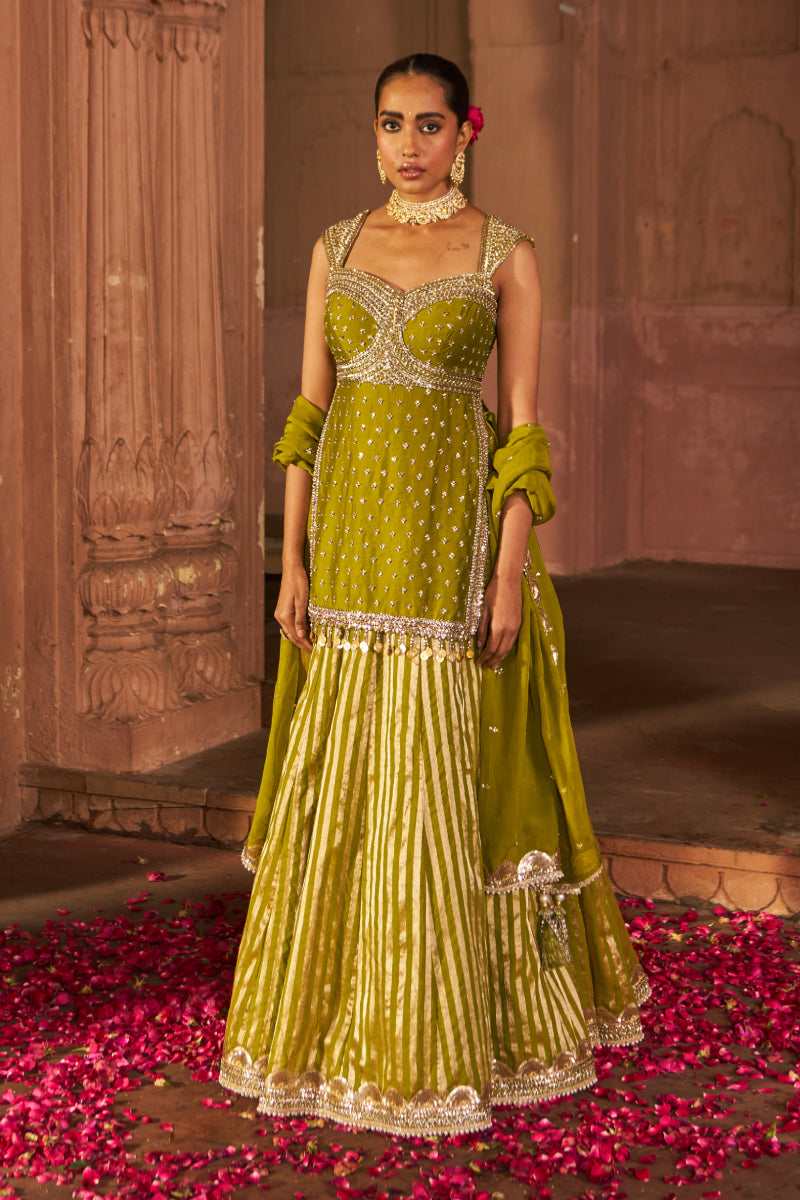 Jashn-E-Bahaar Lehenga Set