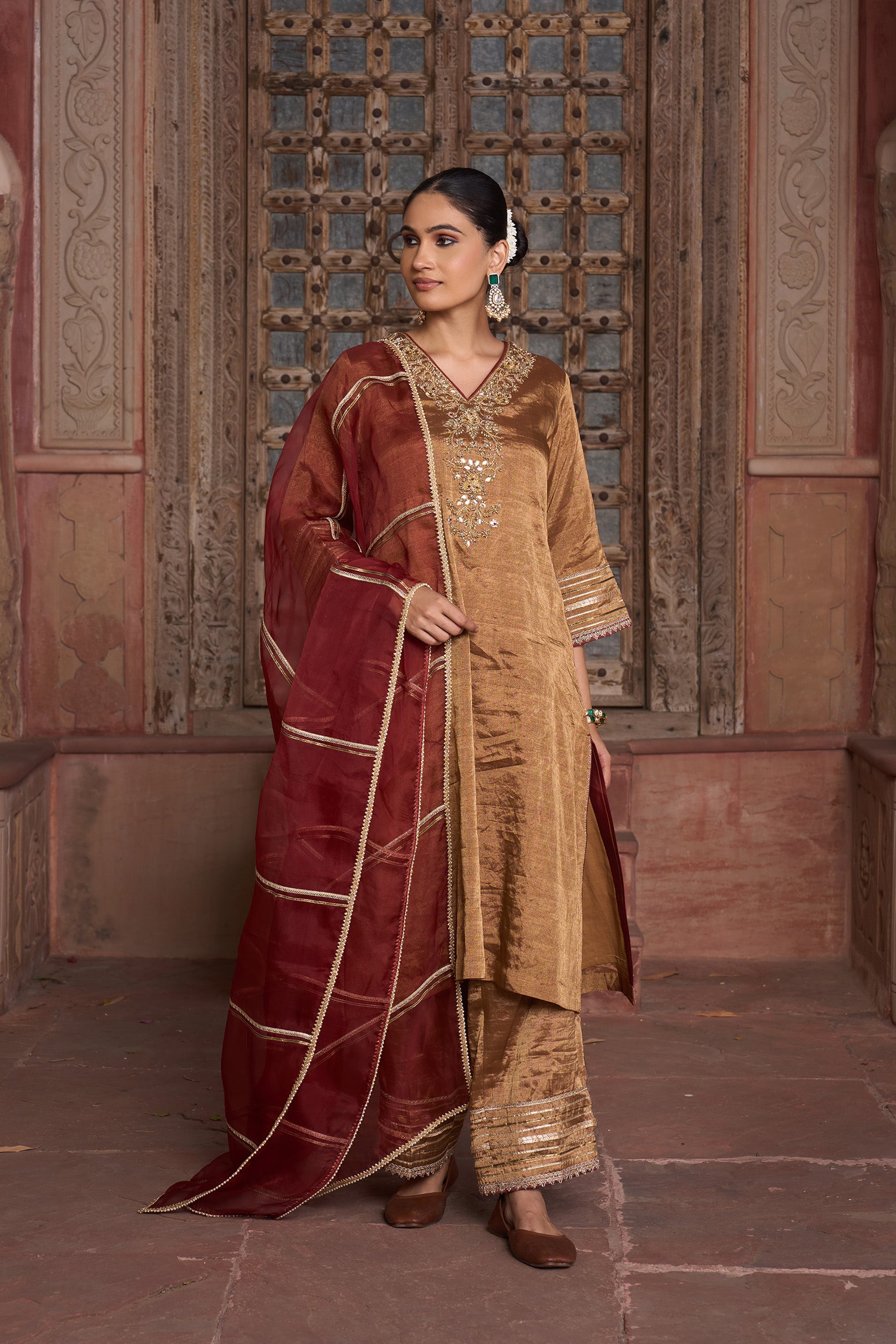 Nazrana Suit Set
