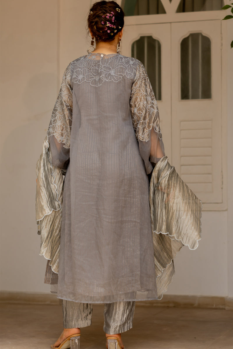 Nishvi - Kurta, inner, pants & dupatta set