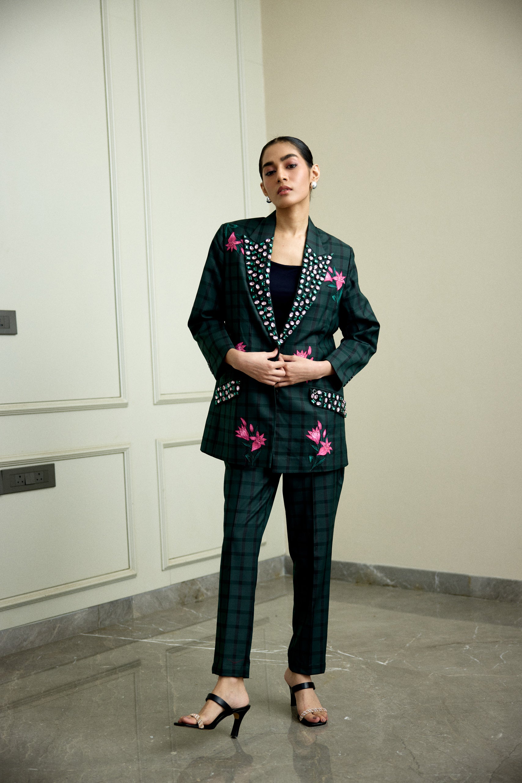 Noira Blazer Set