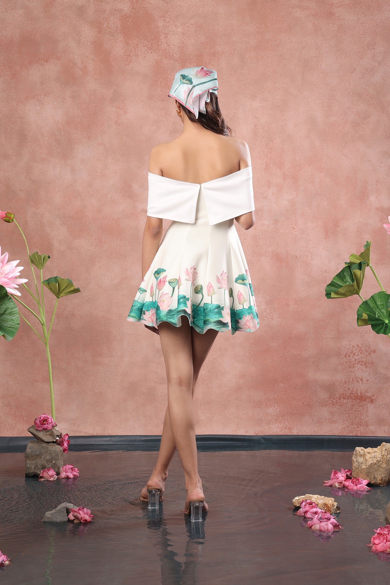 SHORT PLATED NEOPRENE PRINTED DRESS WITH WRAP