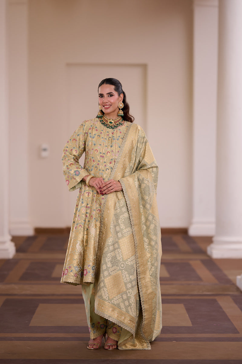 SAFAA PISTA CHANDRAKALA ANARKALI SET