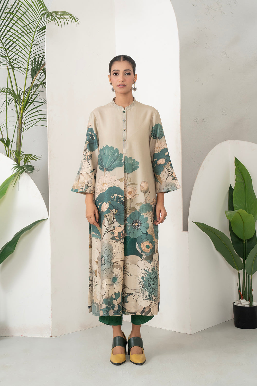Beige Silk Chanderi Delicate Floral Artwork Printed Tunic Set (2 PCS)