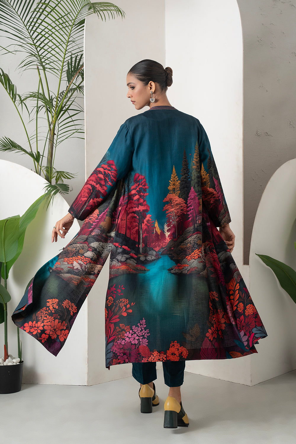 Deep Teal Fades Into Twilight Blue Silk Chanderi Forest Scene Printed Dress Set (3 PCS)