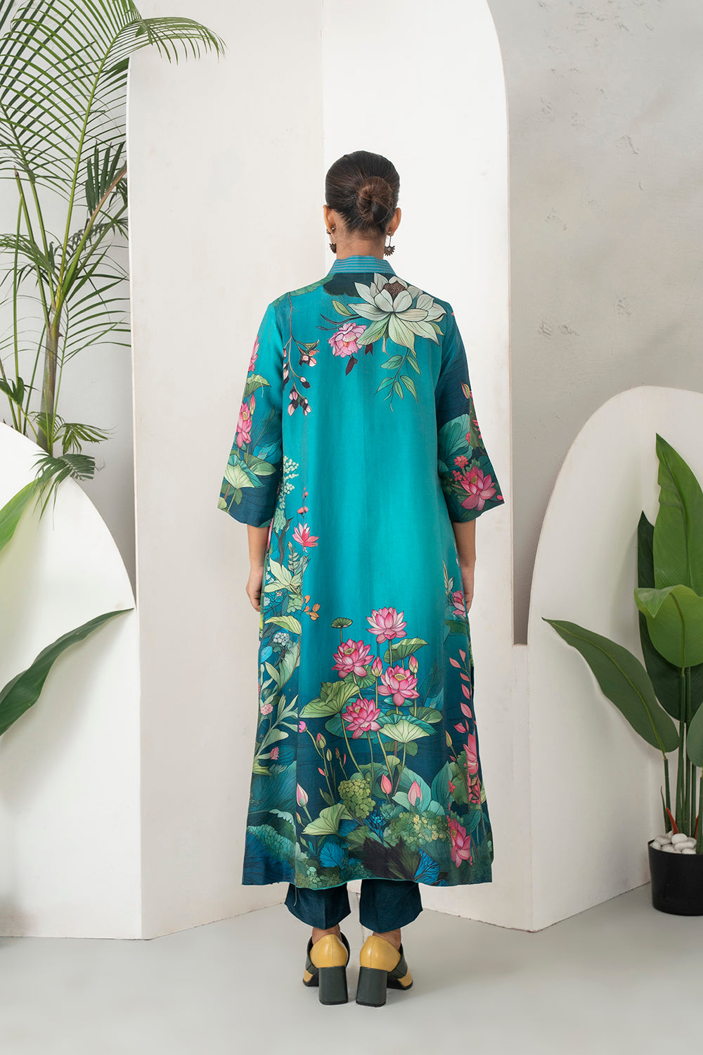 Aqua Fades Into Deep Blue Silk Chanderi Lush Lotus Printed Dress Set (3 PCS)