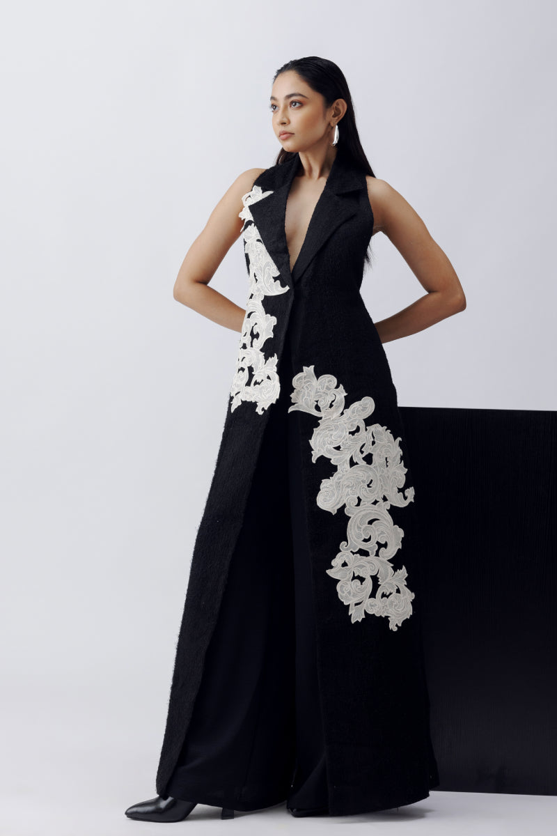 TEXTURED JACKET WITH APPLIQUE AND PANTS JACKET