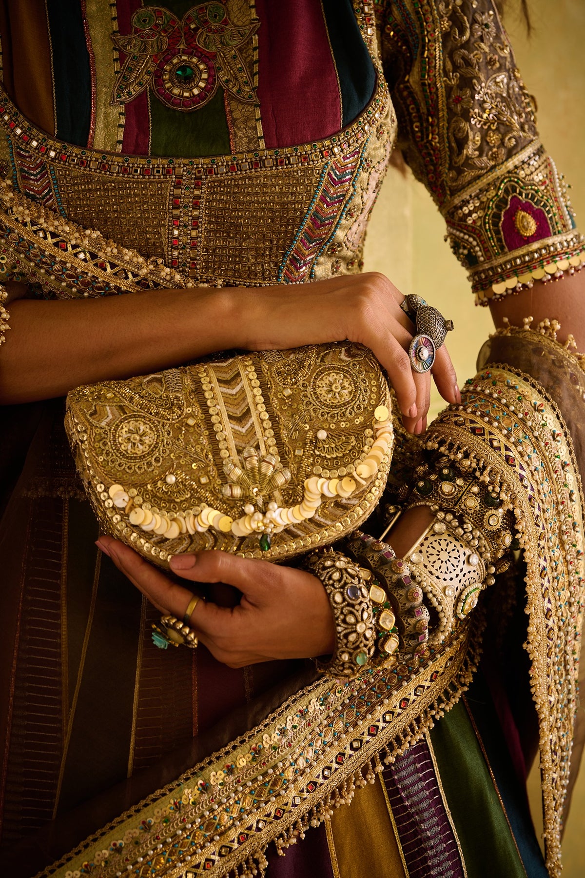 RANGREZ FLAPOVER CLUTCH - VINTAGE GOLD