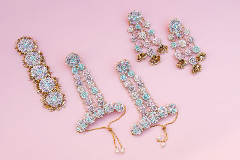 Ndira Devi Necklace Earing Tikka