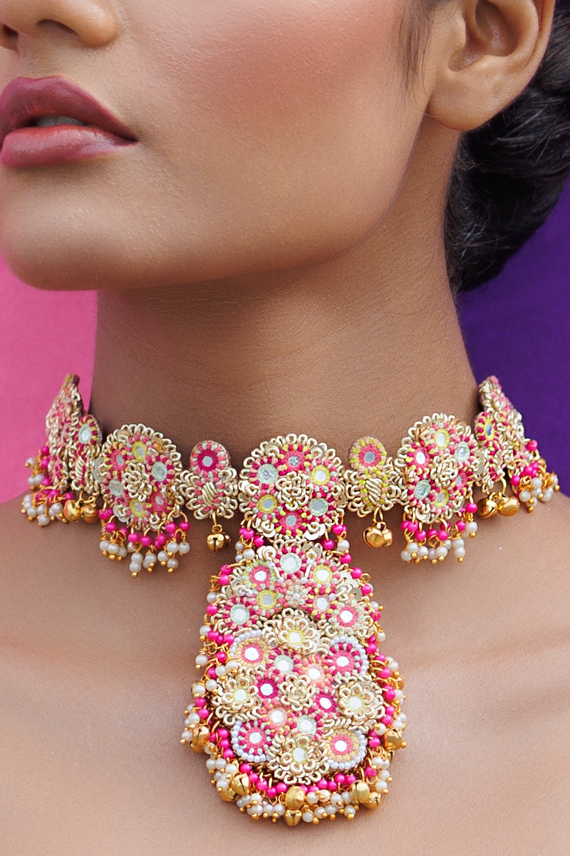 Manavati Bai Necklace Earing Tikka