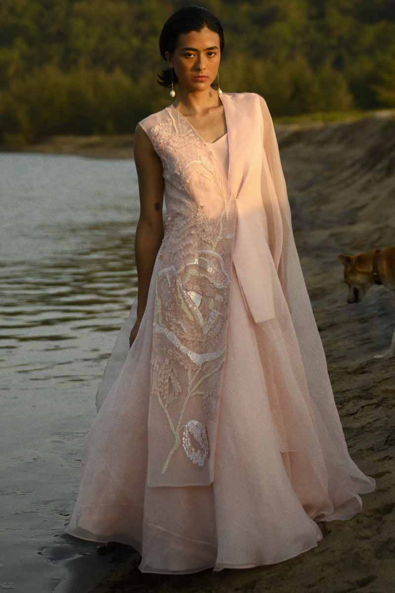 GOWN