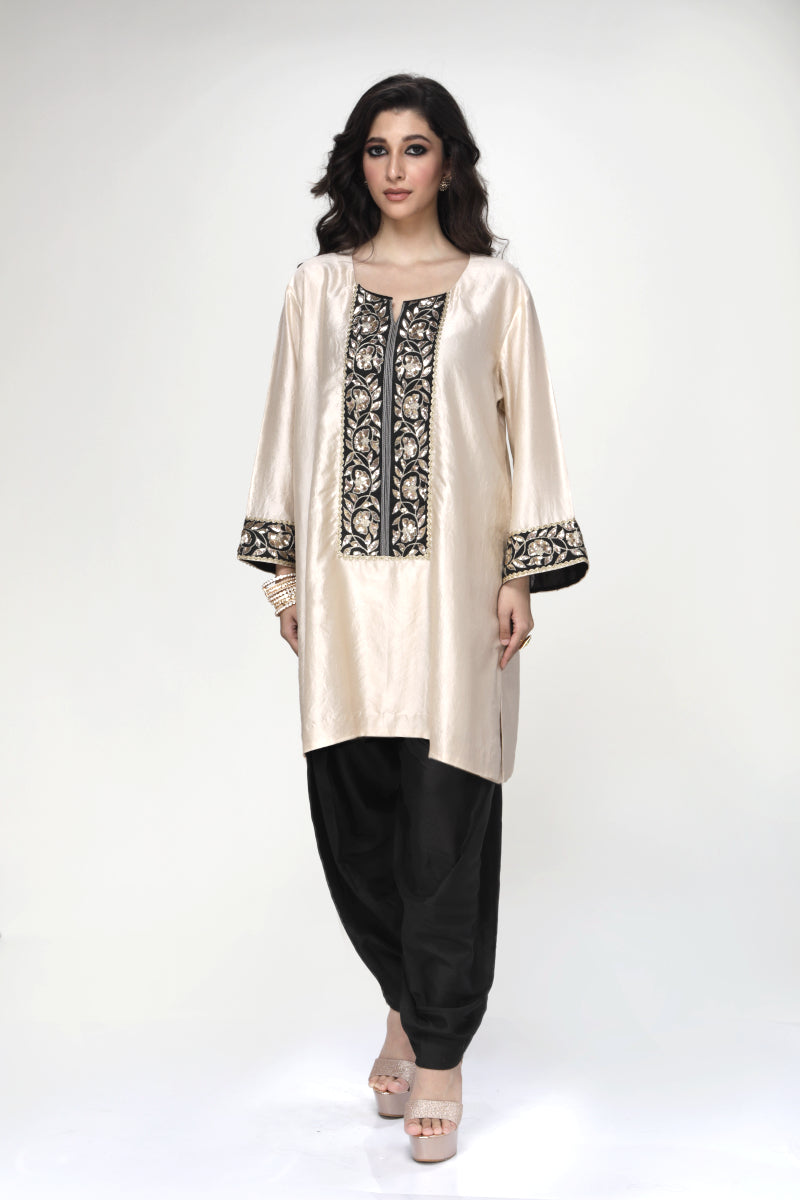 Almond Dogri Kurta With Black Dhoti Salwar