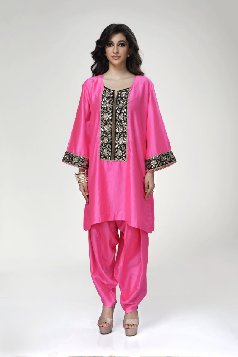 Rani Dogri Kurta With Rani Dhoti Salwar