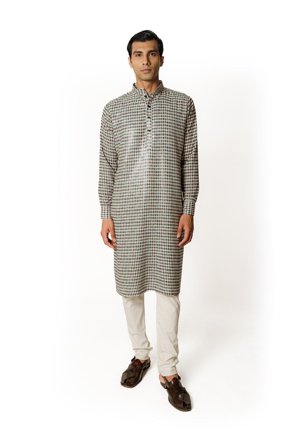 IVORY/BLACK DIAMOND PRINT 1/2 SHEETING 1/2 GORGETTE W CREPE LINING KURTA W COTTON SILK PANT