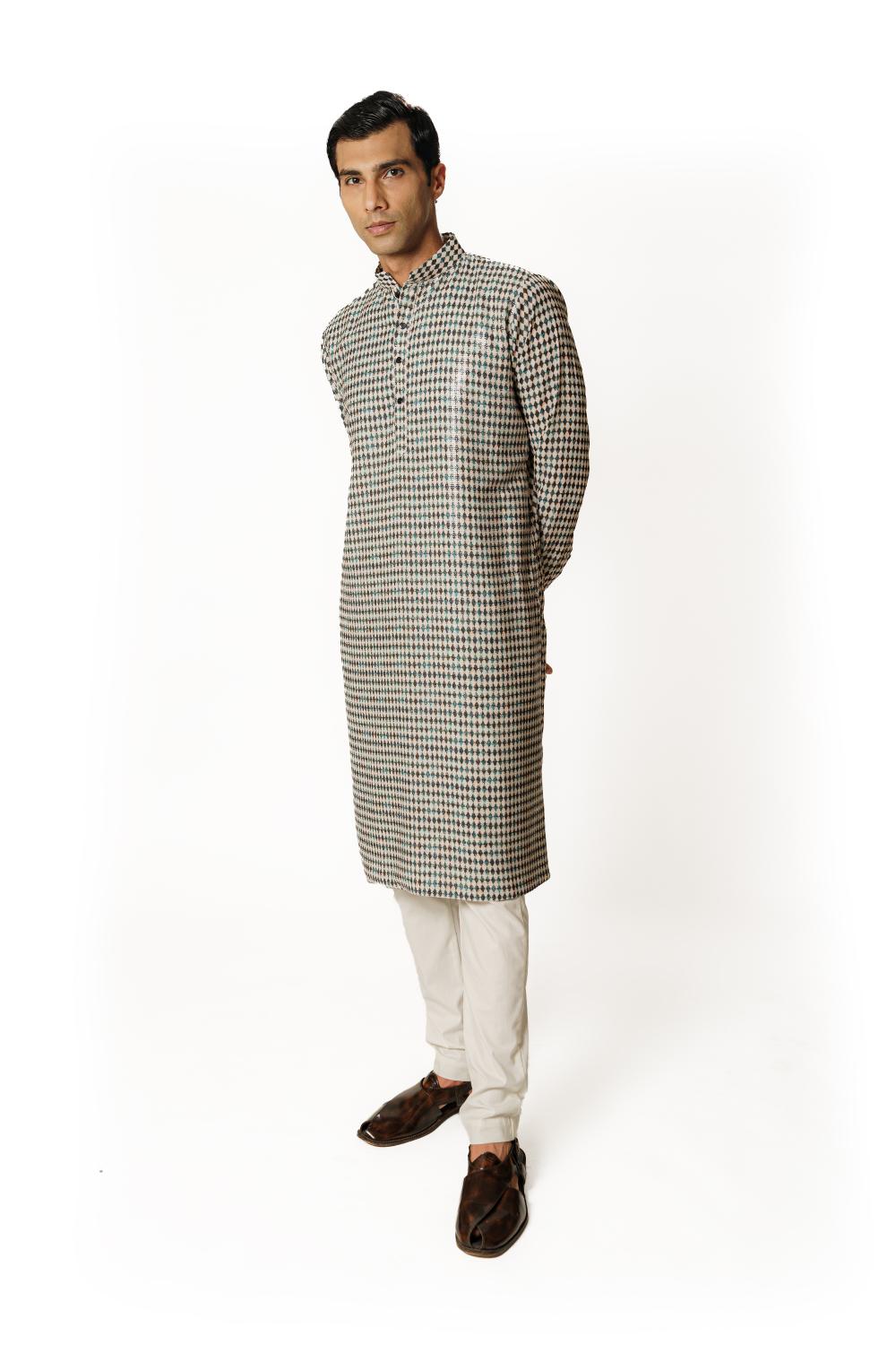 IVORY/BLACK DIAMOND PRINT 1/2 SHEETING 1/2 GORGETTE W CREPE LINING KURTA W COTTON SILK PANT