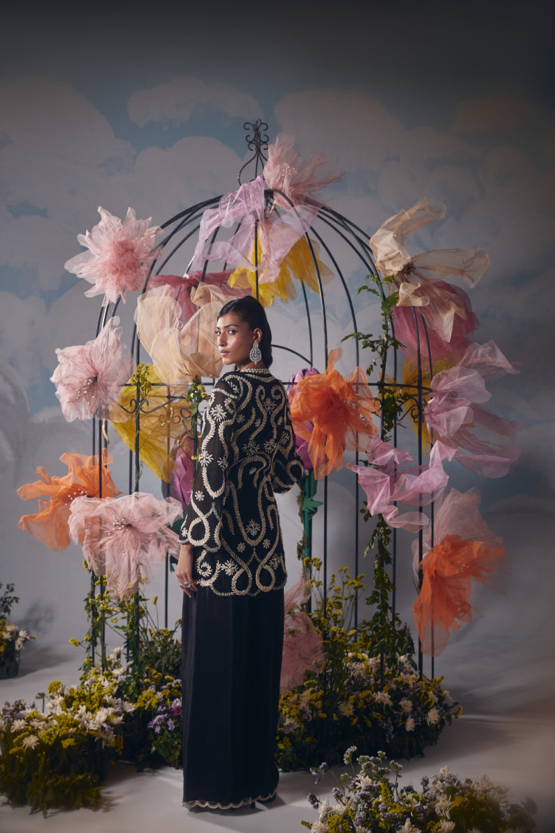 Black beige dori kurta with scallop drape skirt