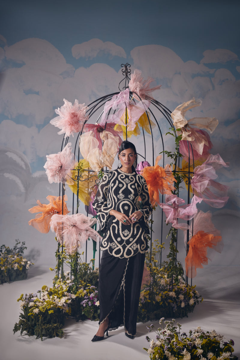 Black beige dori kurta with scallop drape skirt