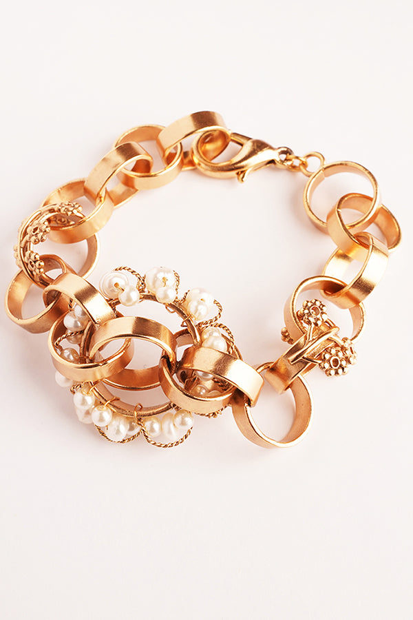 Neutron Loop Pearl Link Gold Bracelet Cuff