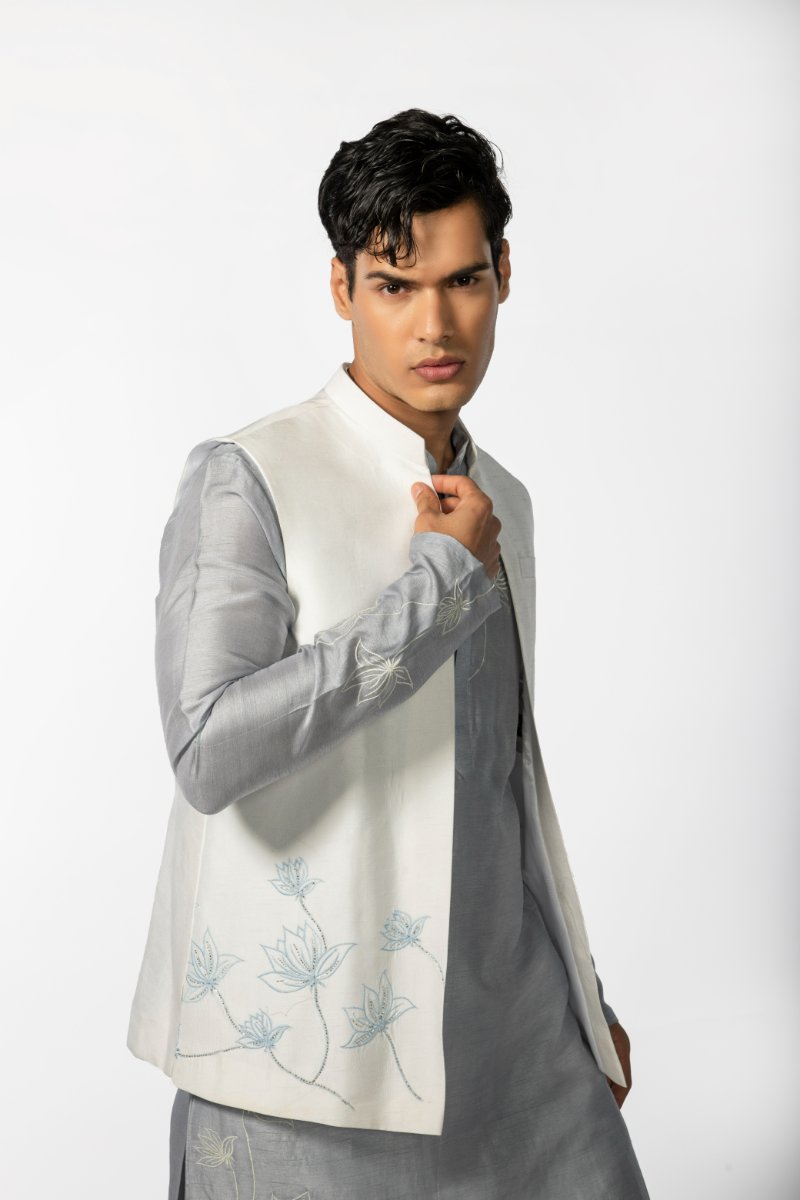 Ivory Lotus Open Bundi