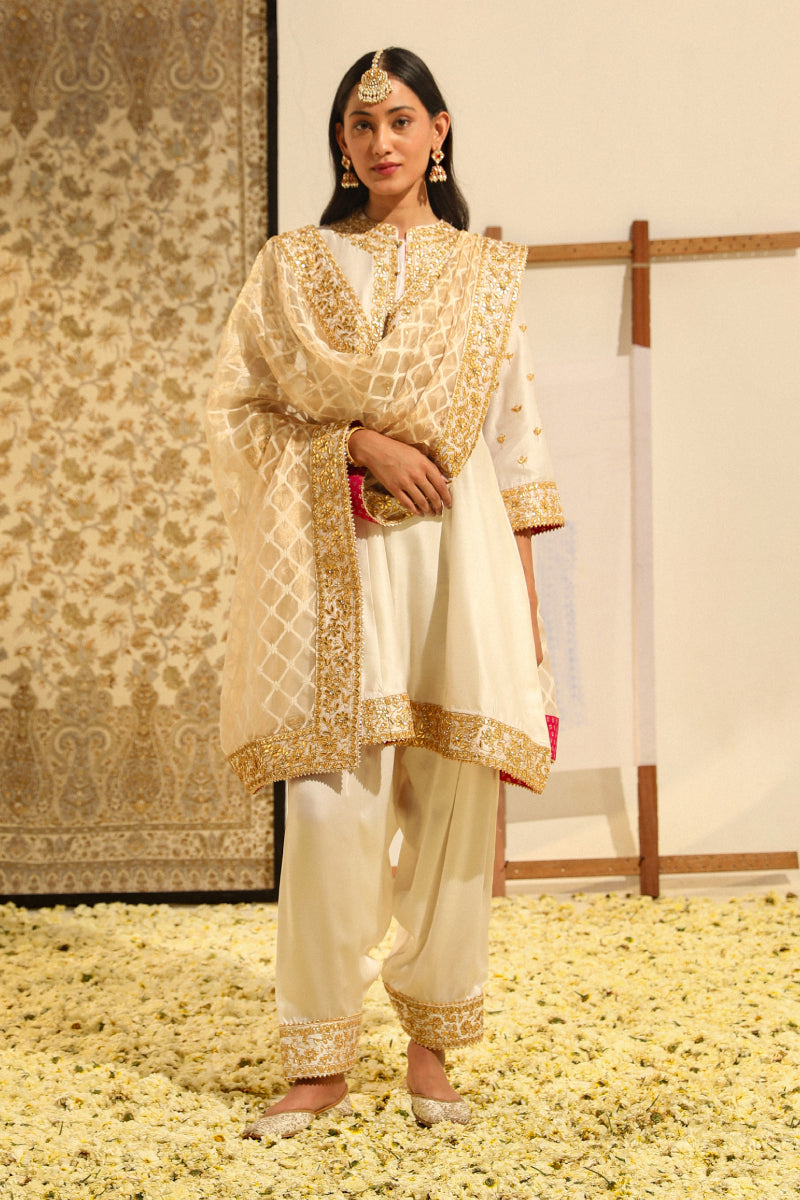 Intezaar-Short Kurta With Salwar And Dupatta