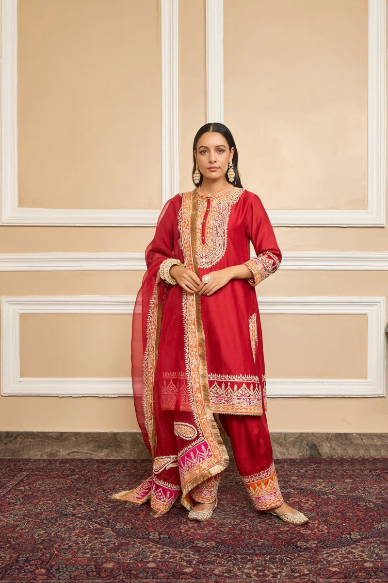 Afsaana-Straight Kurta With Salwar And Dupatta