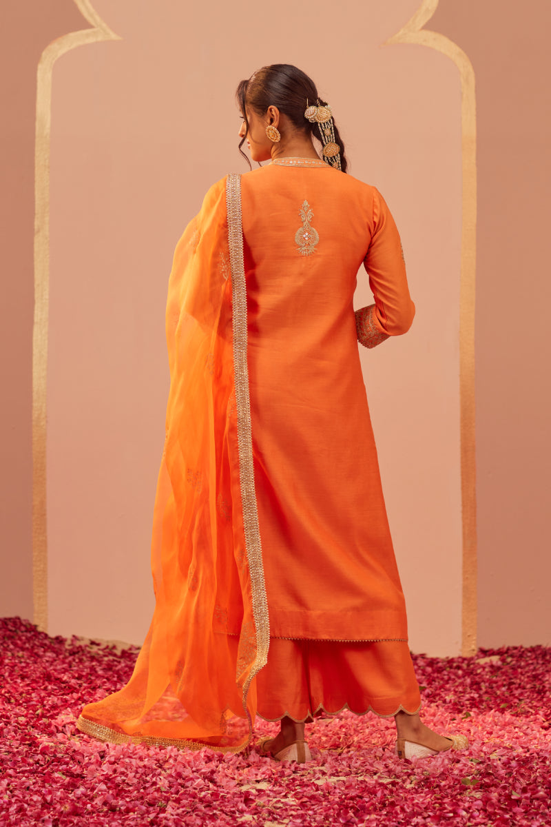 Zaniab- Long Straight Kurta With Palazzo And Dupatta