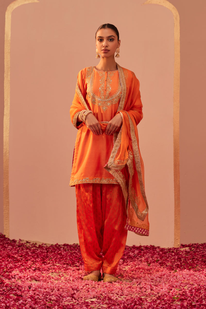 Nafisah- Short Kurta With Salwar And Dupatta