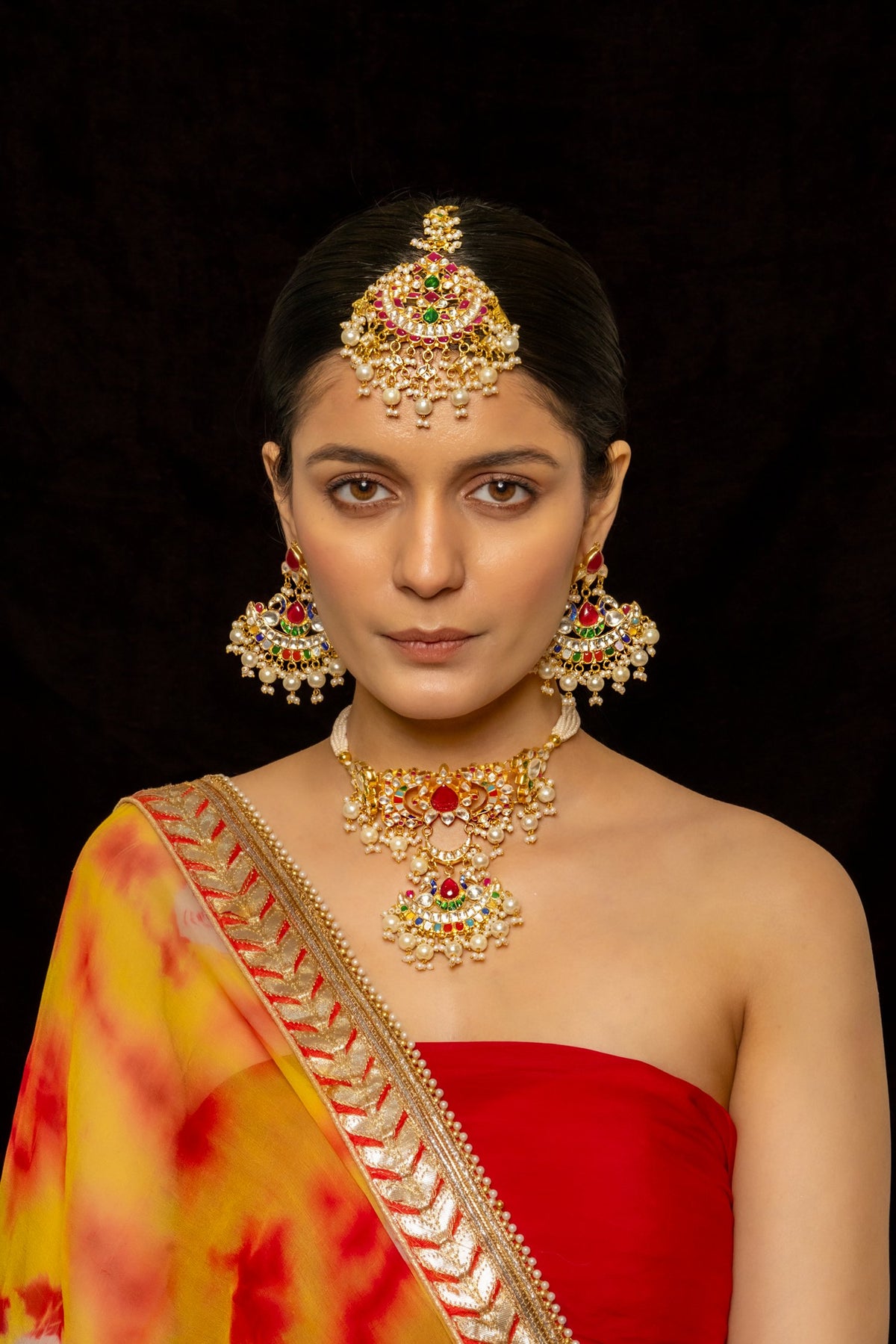 Choker with Earrings and Tika
