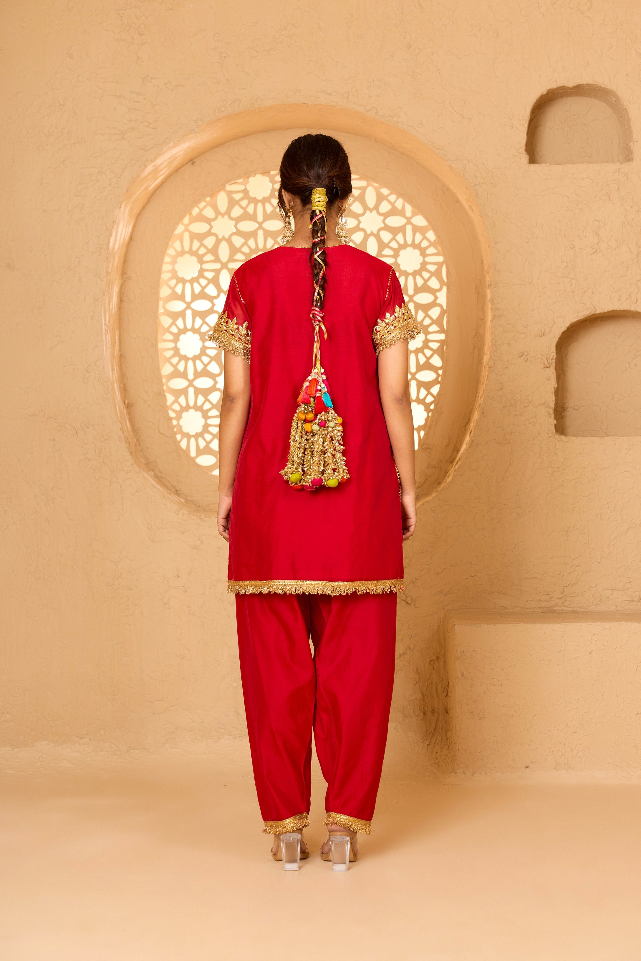 CAP-SLEEVE KURTA WITH SALWAR AND DUPATTA