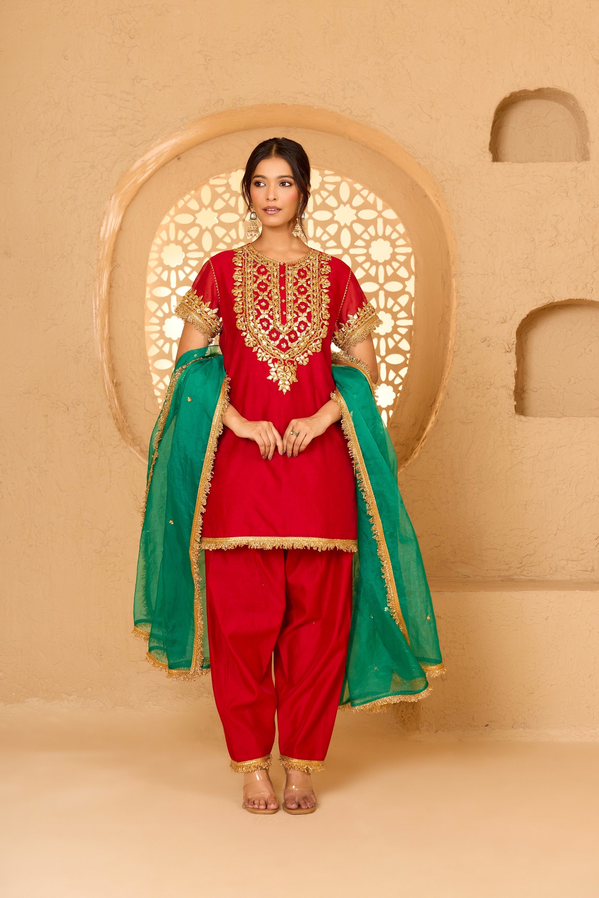 CAP-SLEEVE KURTA WITH SALWAR AND DUPATTA