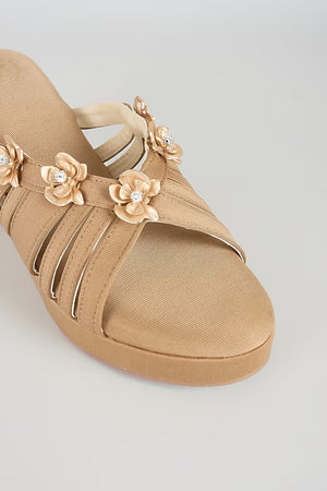 Biscuit Petal Wedge