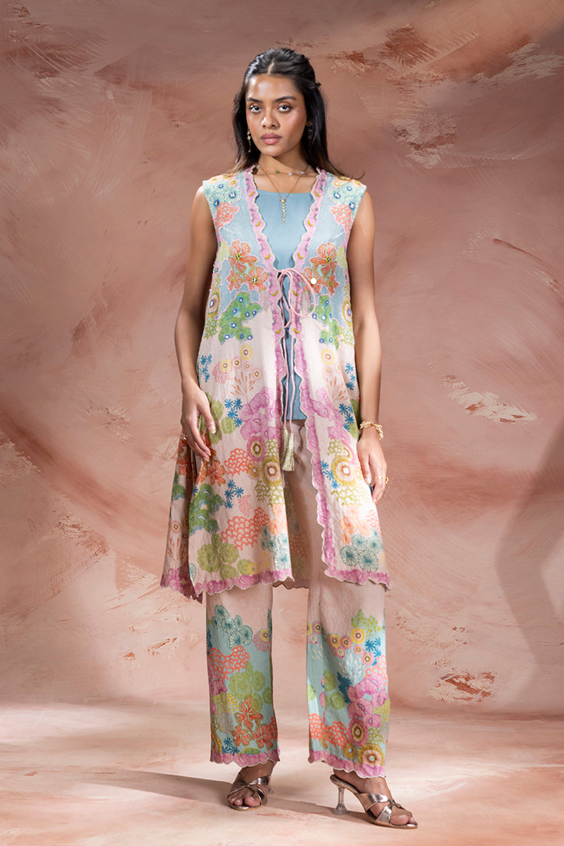 Nooma Embellished Kurta and Pants