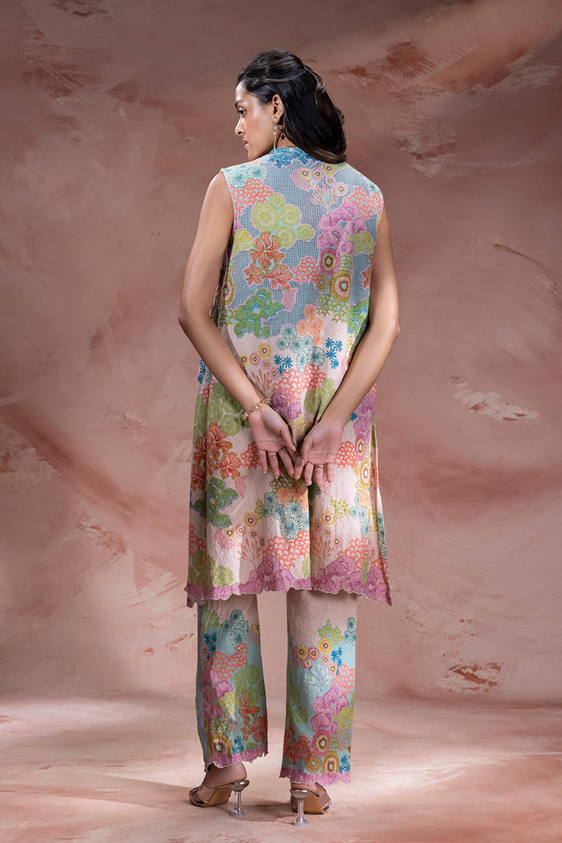Nooma Embellished Kurta and Pants
