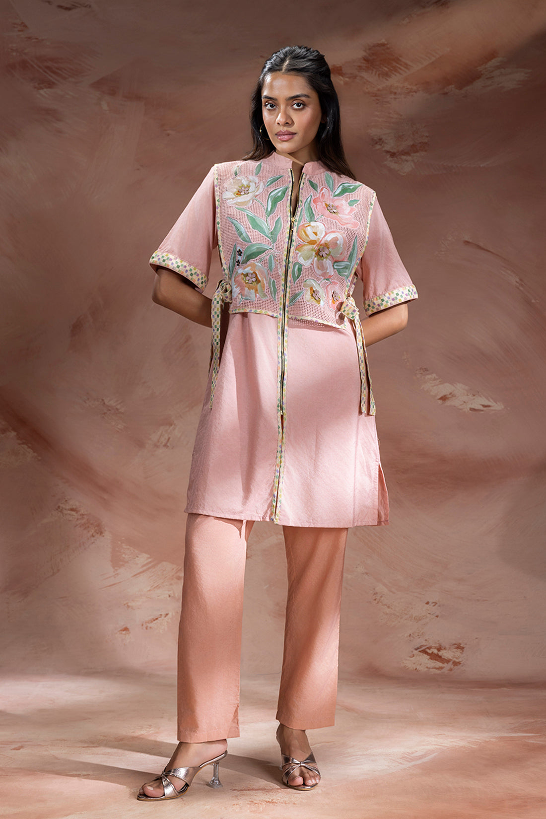 Zeya Appliqué Bib-Detail Kurta and Pants