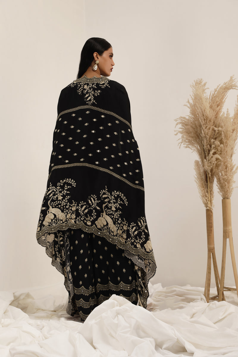 Gulshan cape set